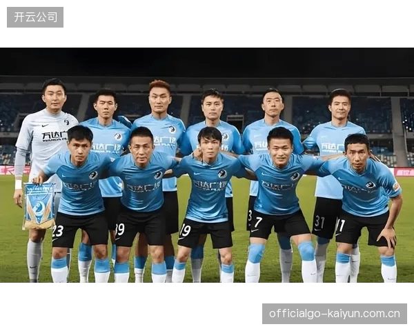 毛伟杰转型左后卫后被彻底激活，其强大的持球推进能力为国足提供了新选择。